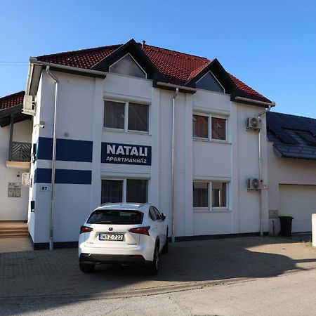 Natali Apartmanhaz เอ็กเกอร์ ภายนอก รูปภาพ
