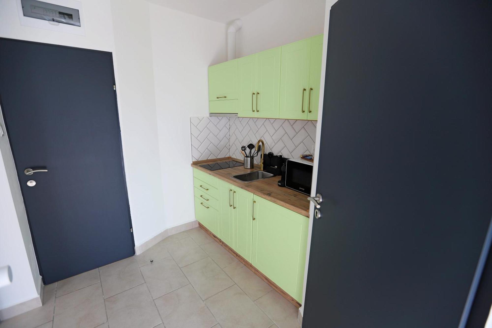 Natali Apartmanhaz เอ็กเกอร์ ภายนอก รูปภาพ
