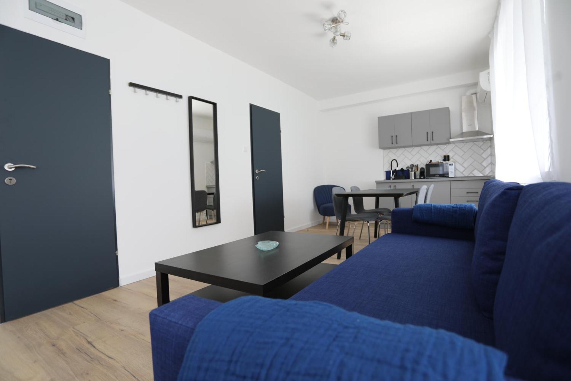 Natali Apartmanhaz เอ็กเกอร์ ภายนอก รูปภาพ